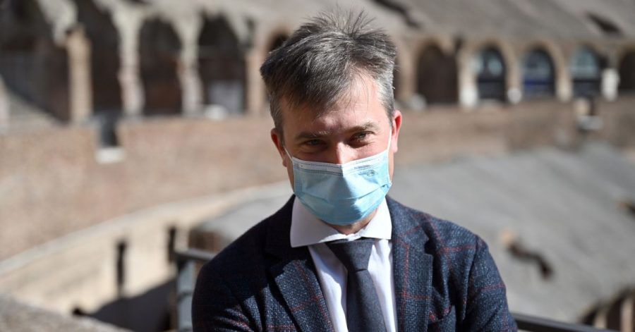 Gabriel Zuchtriegel bei seiner Vorstellung im Inneren des Kolosseums. Der 39-Jährige wird neuer Direktor des Archäologieparks Pompeji.