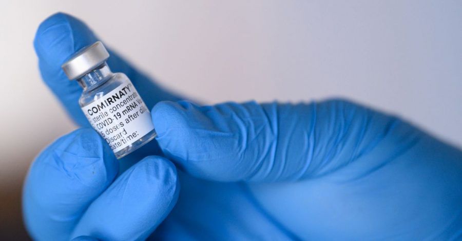 Am Wochenende waren bereits Ergebnisse einer Publikation von Biontech/Pfizer zusammen mit dem israelischen Gesundheitsministerium bekanntgeworden, der zufolge der Impfstoff «hocheffektiv» bei der Verhinderung von Infektionen mit Sars-CoV-2 ist.