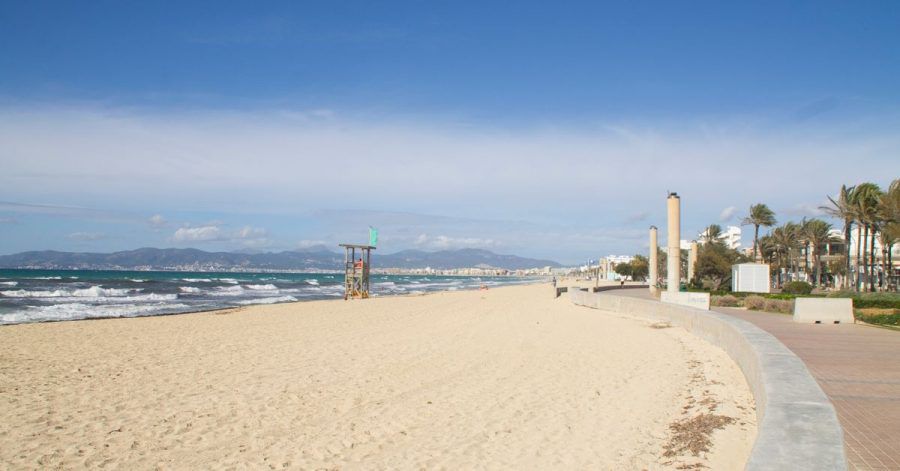 Nach Mallorca darf man fliegen. Allerdings müssen dort alle Restaurants, Cafés und Bars seit dem 13. Januar und noch mindestens bis Montag geschlossen bleiben.