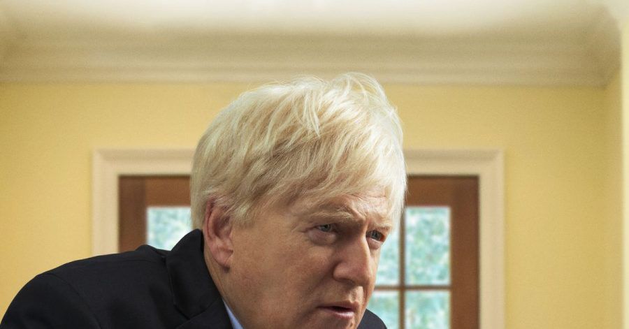 Kenneth Branagh als Premierminister Boris Johnson in dem Sky Original Drama "This Sceptred Isle".