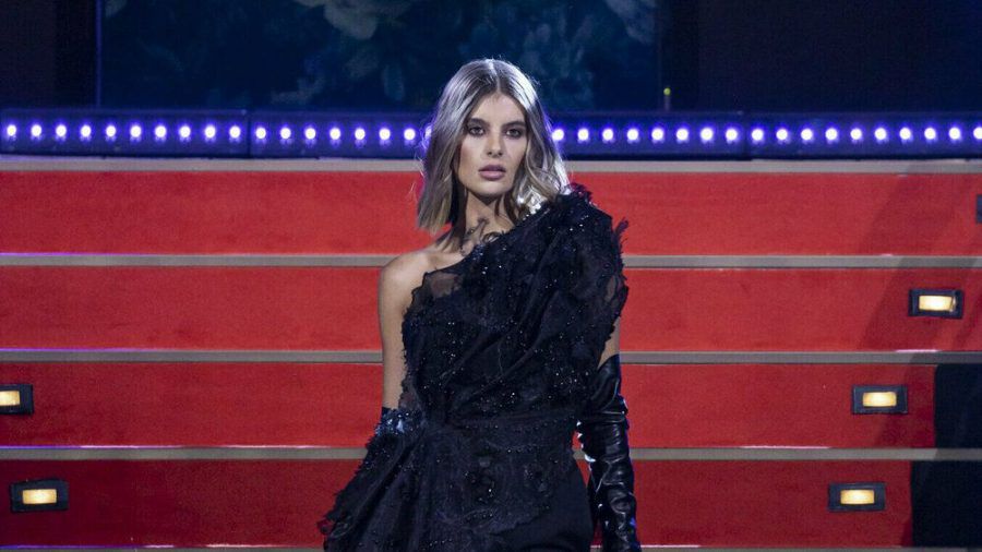 Kandidatin Romina (Foto) überzeugte in der Auftaktfolge von "Germany's next Topmodel" nicht nur Heidi Klum und Designer Thierry Mugler auf dem Laufsteg, sondern auch ihre prominenten Fans daheim. (ili/spot)