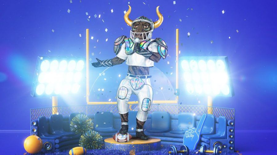 Der Stier tritt bei "The Masked Singer" an. (cos/spot)