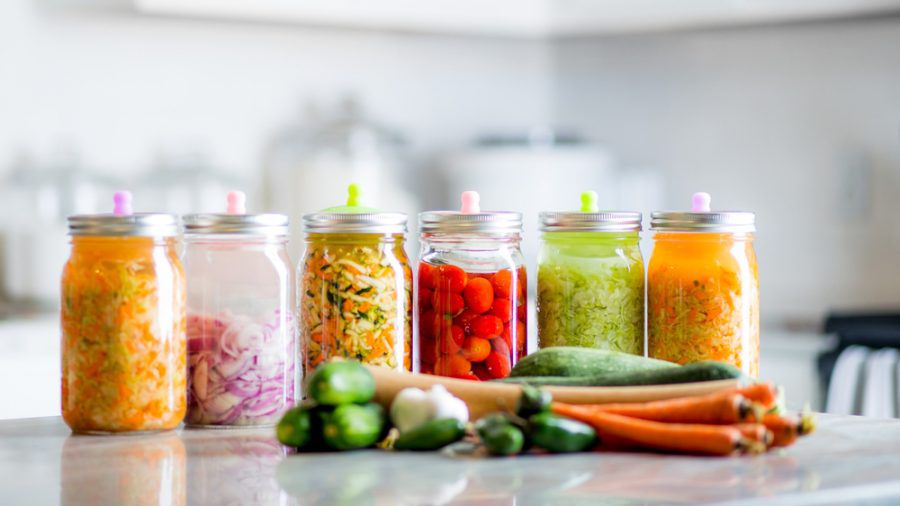 Fermentiertes Gemüse ist gut für die Darmflora. (cos/spot)