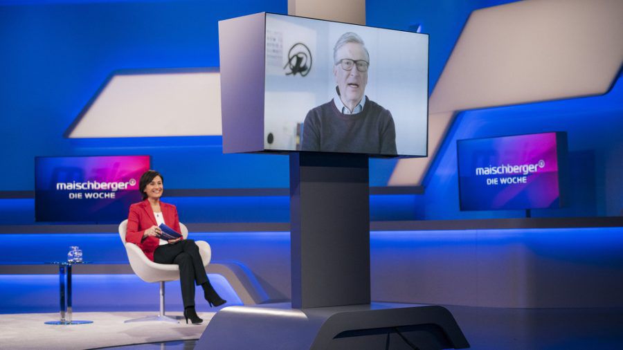 Sandra Maischberger interviewt Bill Gates für "maischberger. die woche" (stk/spot)