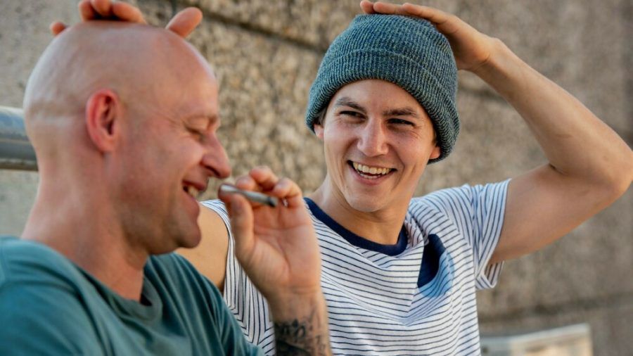 Benjamin 'Benni' Sorg (Jürgen Vogel l.), Leo Roland (Tim Oliver Schultz) (mia/spot)