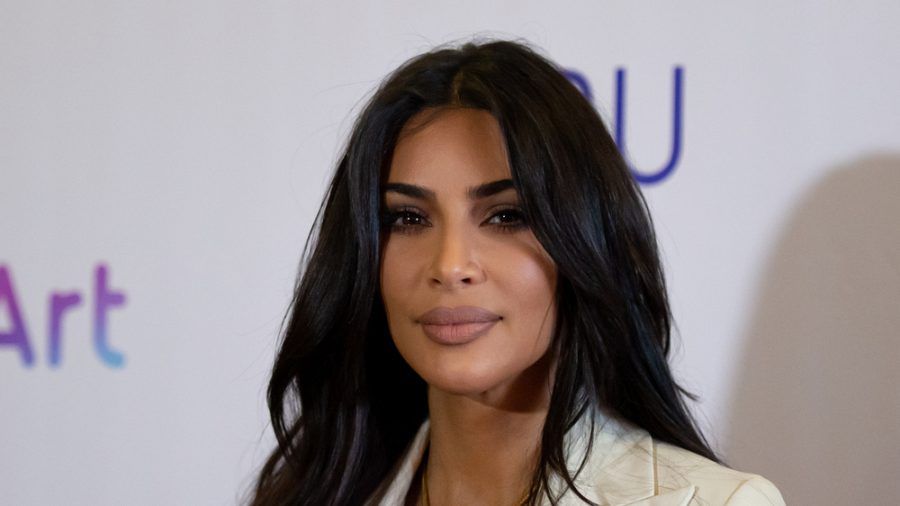 Wie viel verrät Kim Kardashian über ihre Trennung? (hub/spot)
