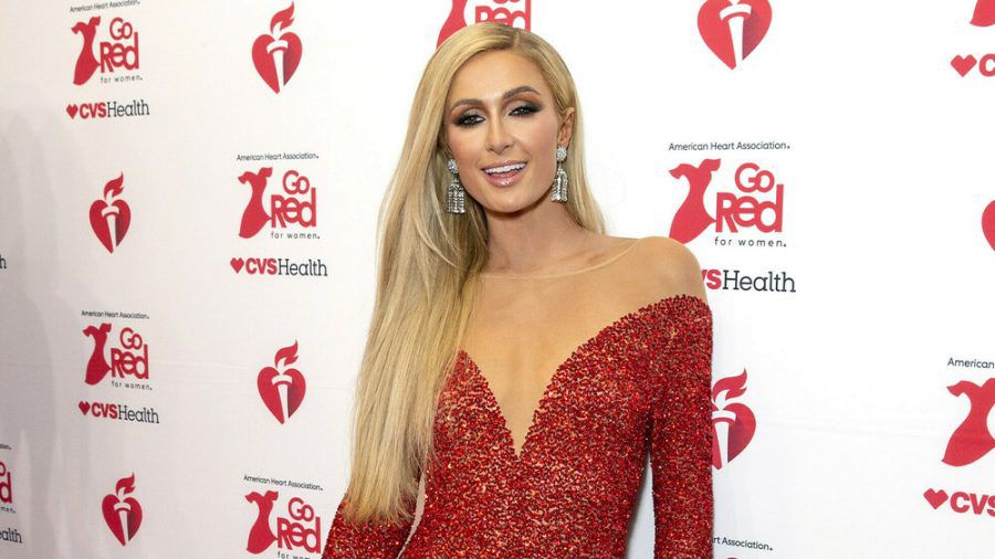 Paris Hilton 2020 auf dem roten Teppich. (mia/spot)
