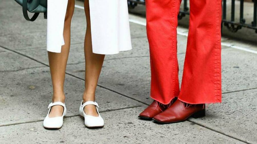 Steigen die Temperaturen, lösen Ballerinas die Winterstiefel ab. (cos/spot)