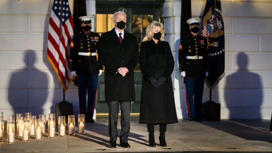 Video : Die USA gedenken der Opfer der Pandemie: Eine halbe Million