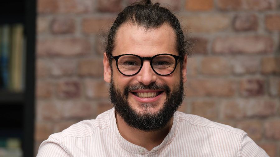 Manuel Cortez hat eine neue Freundin