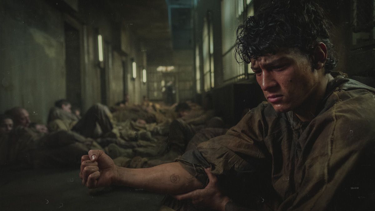 Netflix: Emilio Sakraya in "Tribes Of Europa" - der Trailer!