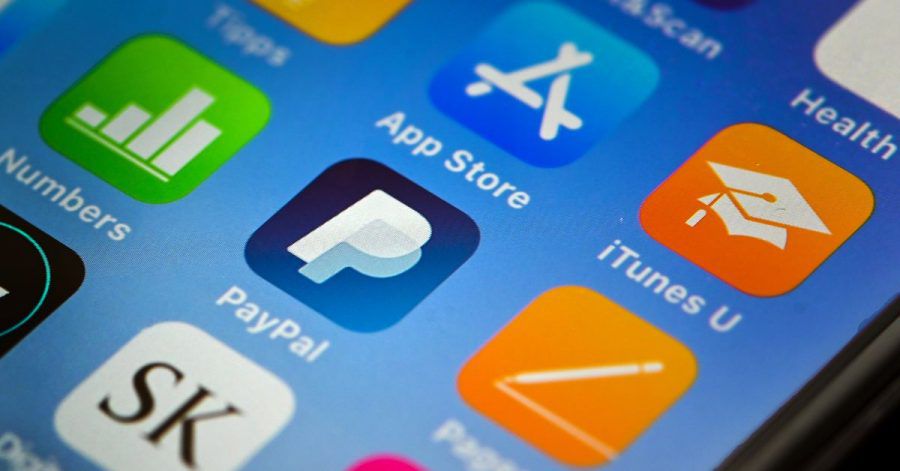 Der BGH hält es für zulässig, dass Unternehmen ihren Kunden für Online-Bezahlungen per Paypal oder Sofortüberweisung eine Extra-Gebühr aufbrummen.