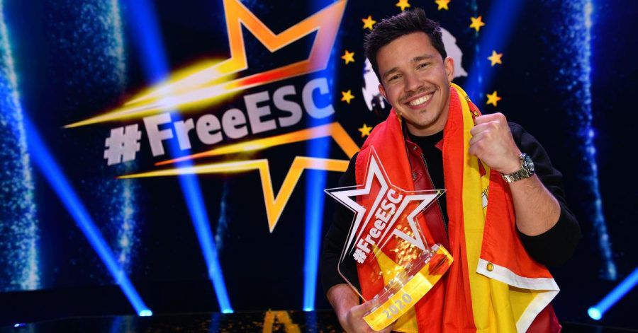 Nico Santos freut sich über seinen Sieg bei der ersten Auflage von Stefan Raabs «Free European Song Contest».