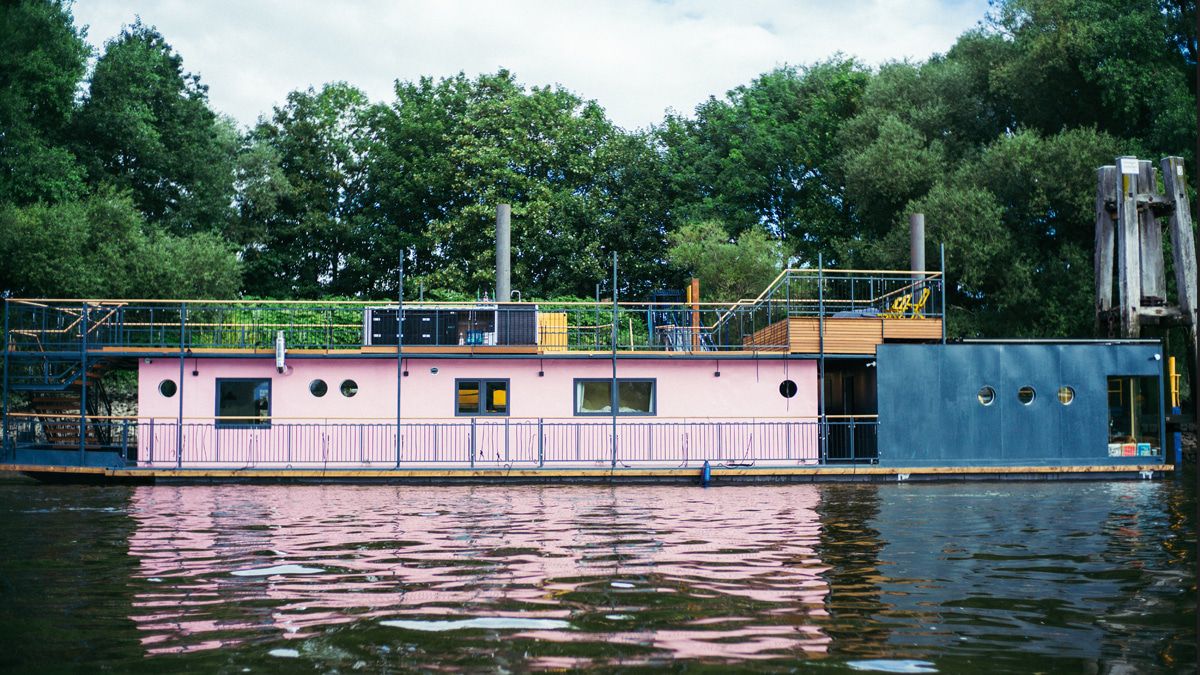Olli Schulz & Fynn Kliemann bauten Gunter Gabriels Hausboot um