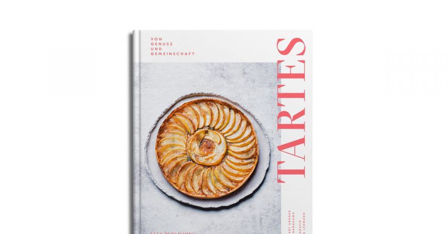 «Tartes. Von Genuss und Gemeinschaft. Saisonale Rezepte für jede Jahreszeit», Norbert Krüger, Risa Nagahama, Joerg Lehmann, Elsa Publishing, 208 Seiten, 36 Euro, ISBN: 978-3948859015.
