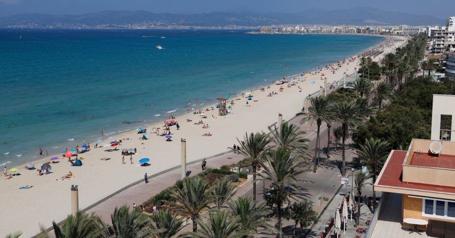 Zum Themendienst-Bericht vom 31. März 2021: Mallorca-Urlauber sollten sich rechtzeitig um einen Corona-Test kümmern. Für die Heimreise brauchen sie ein negatives Ergebnis.