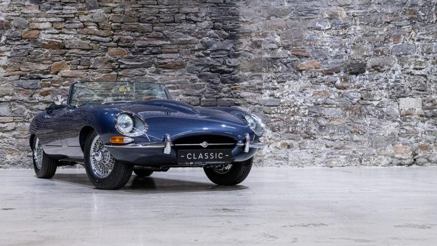 Als dunkelblaues Cabriolet steht der Jaguar E-Type sogar im MOMA in New York. (elm/spot)