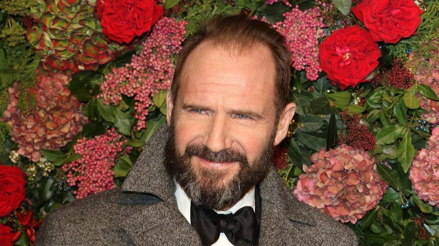 Gentleman Ralph Fiennes ist von der heutigen Streitkultur entsetzt (stk/spot)