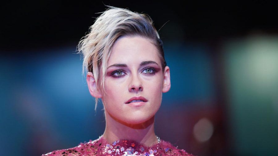 Schauspielerin Kristen Stewart wird in "Spencer" zu Prinzessin Diana. (cos/spot)