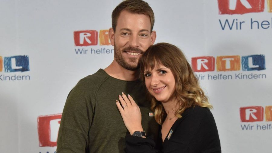 Video: “Bauer sucht Frau"-Stars Gerald & Anna Heiser zeigen ihr Baby
