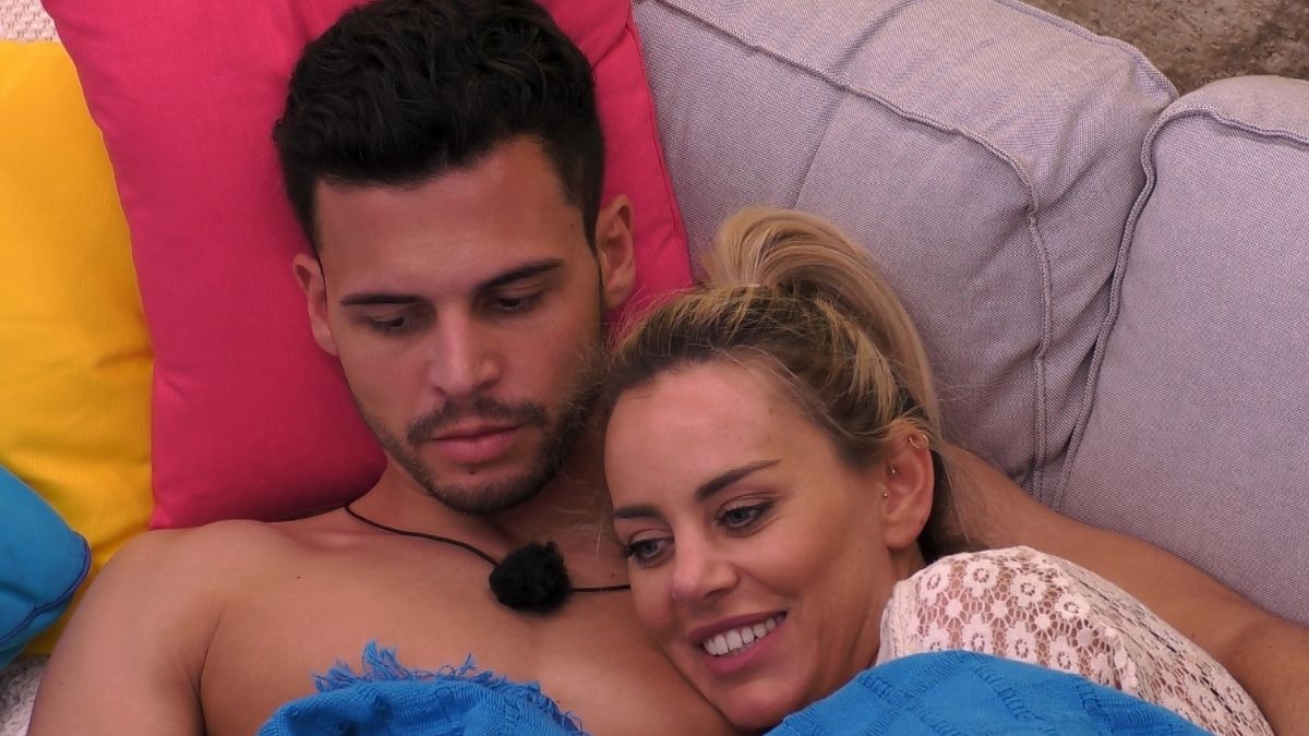 "Love Island" Tag 2: Erste Tränen bei Emilia und Livia zerstört ein Couple