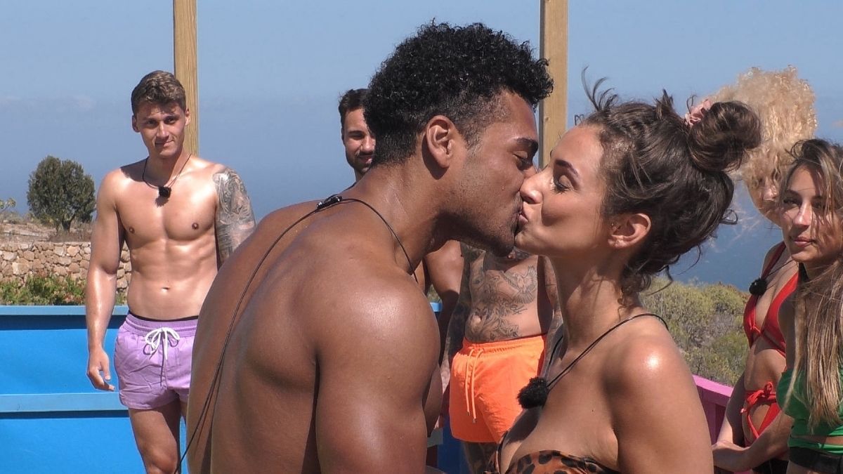 "Love Island" Tag 9: Zwei neue Granaten! Pietro kommt endlich in die Villa