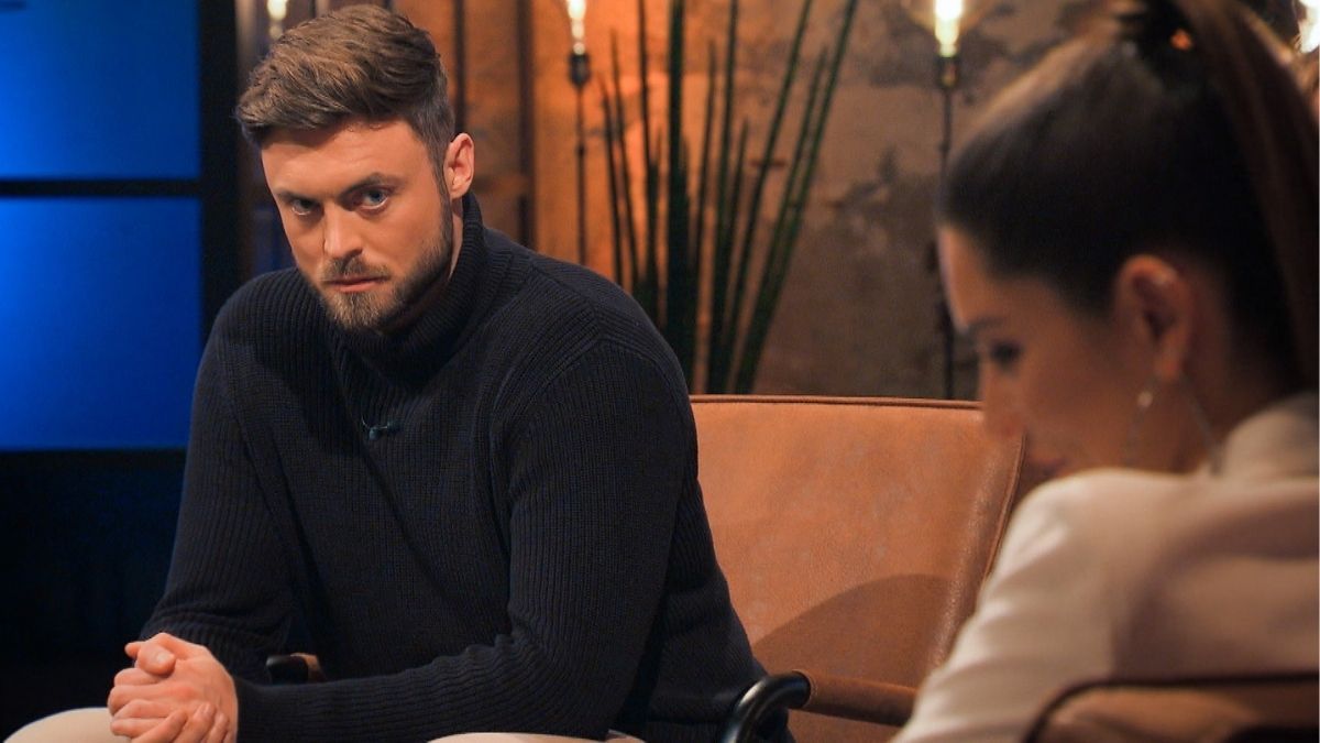 „Der Bachelor“: Aus Niko Griesert wird selbst Frauke Ludowig nicht schlau