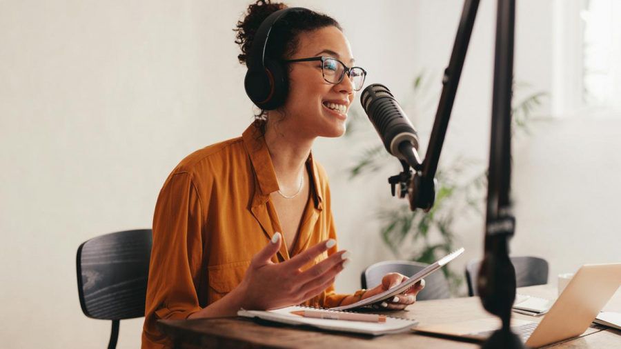 Einen Podcast aufzunehmen ist nicht schwierig. (wue/spot)