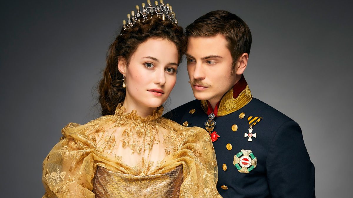 Jannik Schümann als Kaiser Franz: Was für eine Karriere!