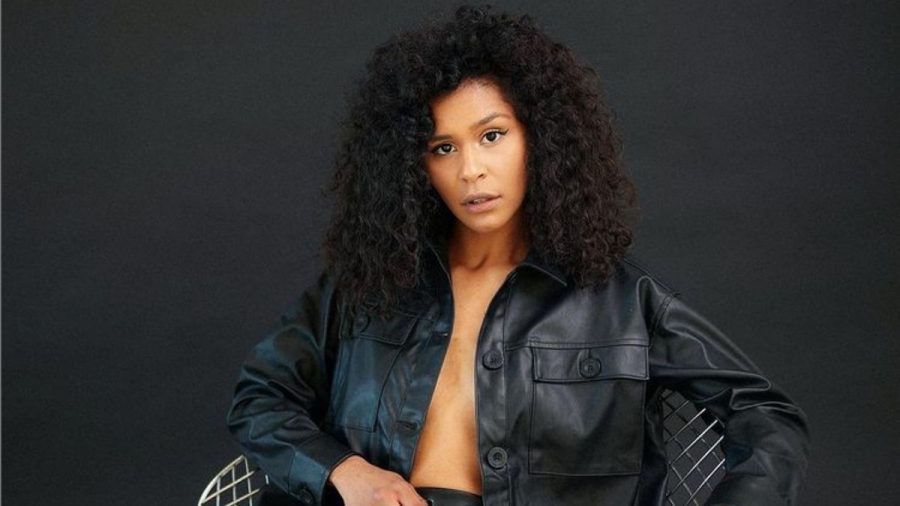 Ex-GNTM-Kandidatin Lijana Kaggwa feiert ihre eigene Beerdigung?!