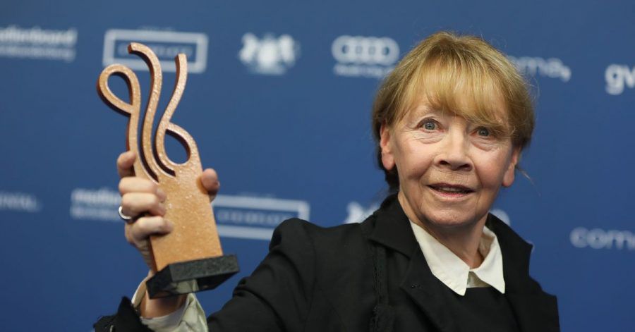 2017 wurde Hoffmann als «Beste Schauspielerin in einer Hauptrolle» beim Deutschen Schauspielpreis gekürt.