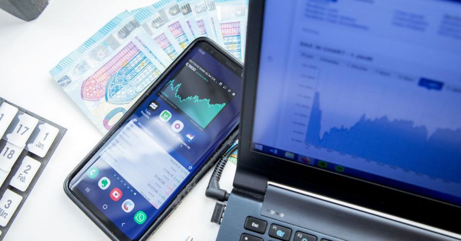 Das Internet eröffnet neue Vertriebsmöglichkeiten: Für Fonds gibt es zum Beispiel Discounter. Beratung finden Kunden dort aber nicht.