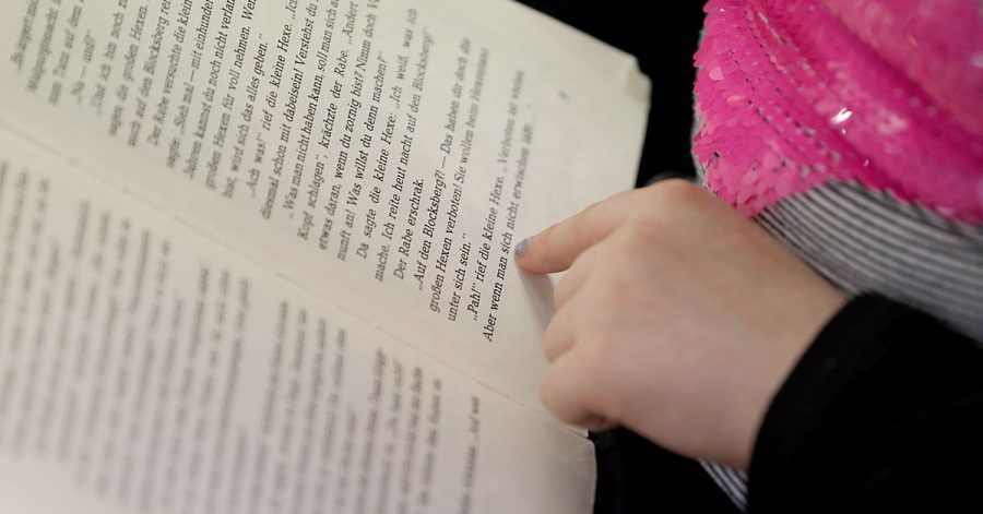 Längst nicht alle Kinder und Jugendliche in Deutschland können flüßig lesen. Das soll sich ändern.