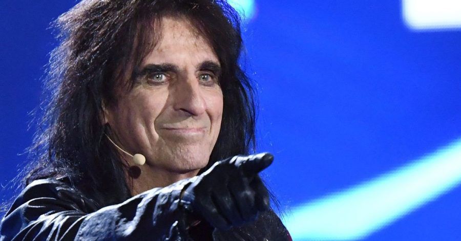 Alice Cooper meldet sich zurück. Mit seinem neuen Album ist er in Deutschland an der Spitze gelandet.