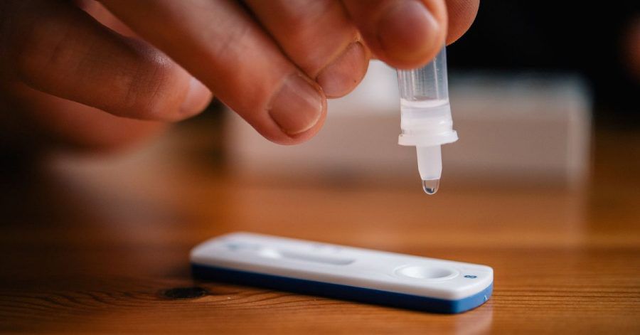 Von Beginn der Woche an sollen alle, die es wollen, ohne besonderen Anlass untersuchen können, ob sie mit dem Coronavirus infiziert sind und möglicherweise andere anstecken könnten.