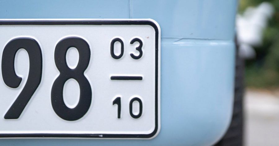 Manche Autos kommen nur im Sommer zum Einsatz - dann kann ein Saison-Kennzeichen ausreichen.