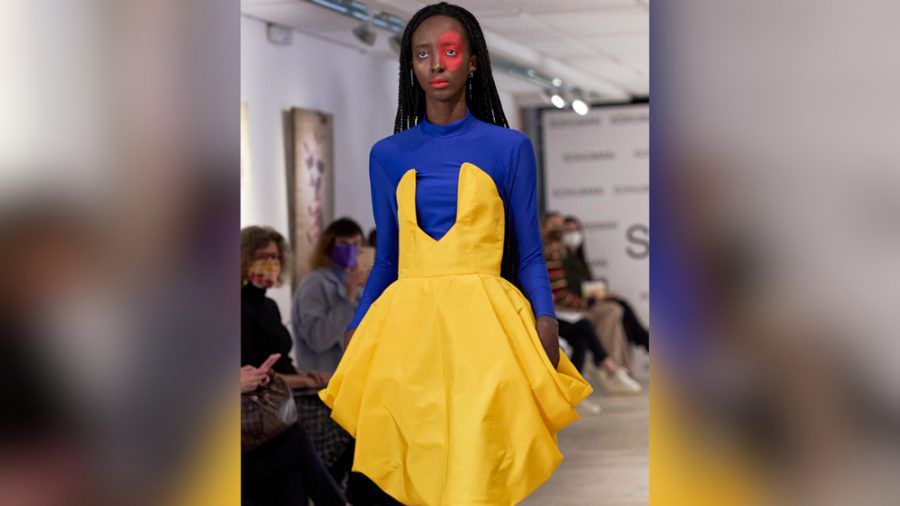 Das Fashionlabel Sohuman präsentierte auf der London Fashion Week seine Werke. (cos/spot)