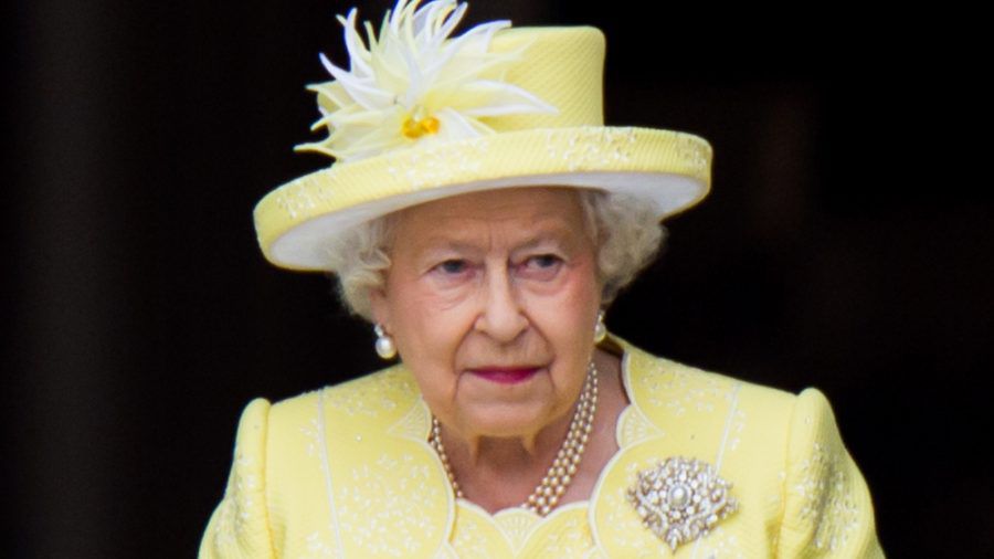 Zwei Corgi-Welpen sollen Queen Elizabeth II. trösten. (ili/spot)