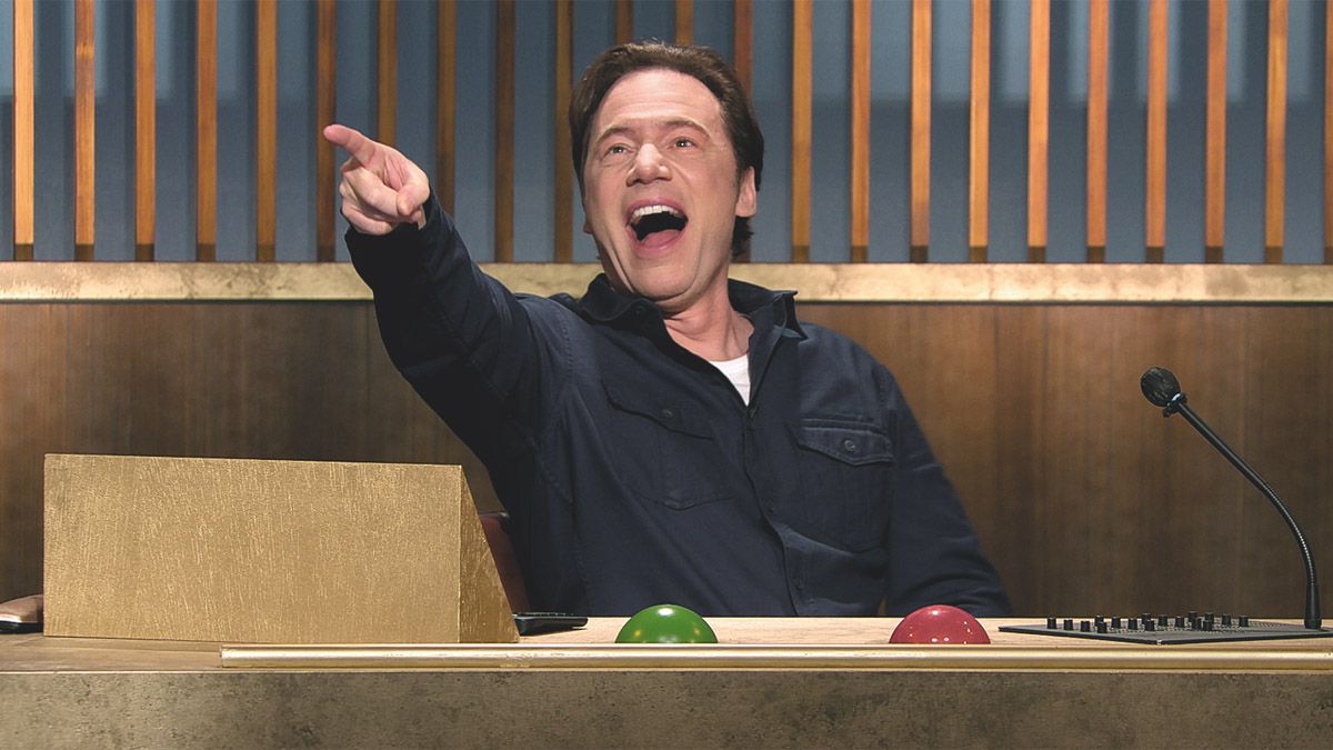 Michael Bully Herbig und 10 Stars in "Last One Laughing": Wer lacht fliegt raus