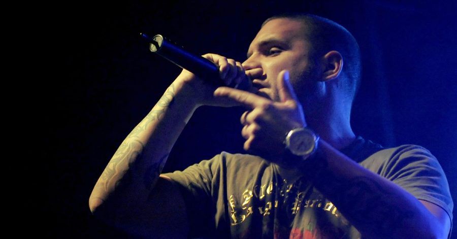 Fler stürmt mit «Widder» auf Platz eins der Charts.