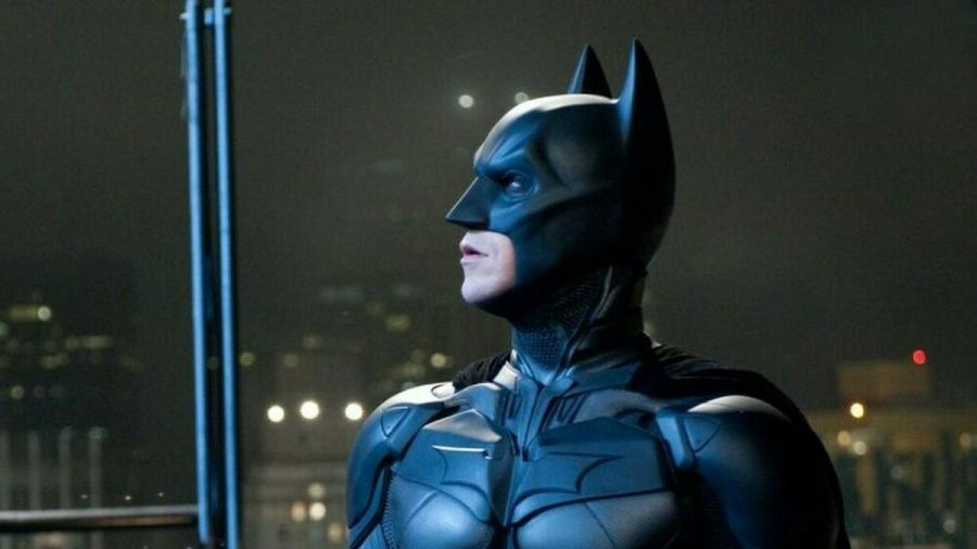 "The Dark Knight Rises": Batman (Christian Bale) befürchtet die Zerstörung Gothams (cg/spot)