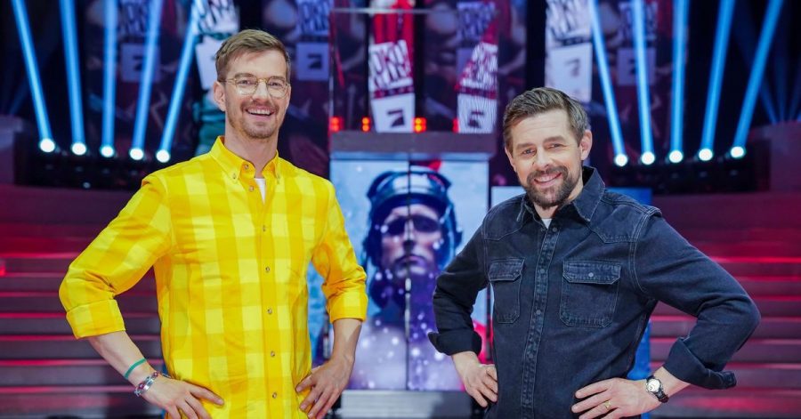 «Das ist das Dümmste, was du jemals gemacht hast», kommentierte Entertainer Klaas Heufer-Umlauf (rechts) die Aktion seines Show-Partners Joko Winterscheidt.