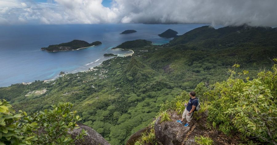 Hoch hinaus: Von den Bergen aus bekommen Seychellen-Urlauber einen neuen Eindruck von der Inselwelt.