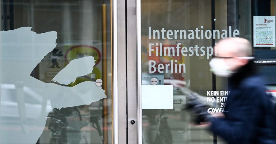 Die Festivalleitung der Berlinale muss angesichts der Infektionslage erneut umplanen.