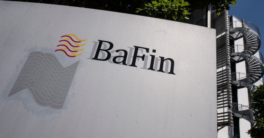 Die Finanzaufsicht Bafin hält derzeit rund 40 der mehr als 130 Pensionskassen und rund 20 von 80 Lebensversicherern unter verschärfter Beobachtung.