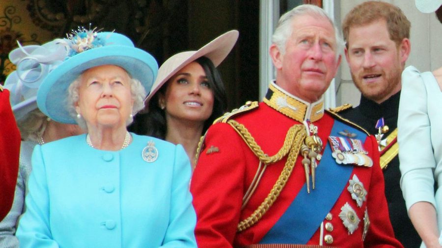 Queen Elizabeth II., Herzogin Meghan, Prinz Charles und Prinz Harry auf dem Balkon des Buckingham Palasts 2019. (jom/spot)