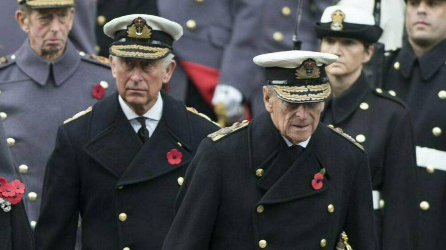 Prinz Charles (l.) und Prinz Philip im Jahr 2014 (wue/spot)
