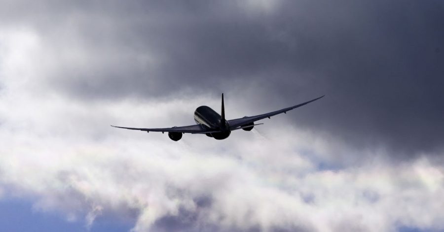 Gibt es ein Recht auf eine pauschale Entschädigung, wenn ein Flieger auf einen nahe gelegenen Flughafen umgeleitet wird?
