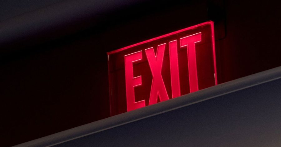 Eine sexuelle Belästigung am Arbeitsplatz kann je nach Schwere des Übergriffs eine fristlose Kündigung begründen.
