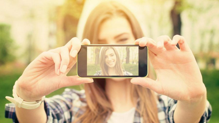 Die richtige App macht aus einem gelungenen Selfie einen noch größeren Hingucker. (elm/spot)